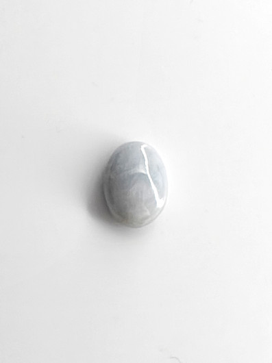 Jade 4,5 ct ovaali