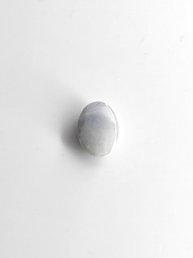 Jade 4,5 ct ovaali