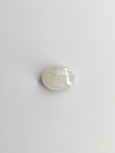 Jade 5,4 ct ovaali