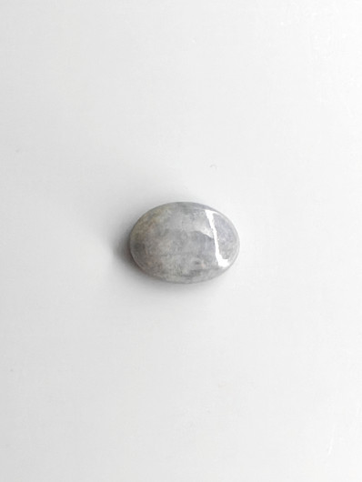 Jade 7,3 ct ovaali