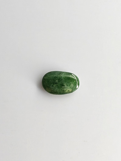 Jade 2 ct ovaali