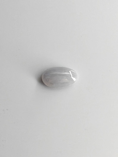 Jade 4,5 ct ovaali