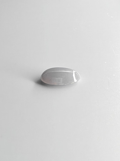 Jade 4,5 ct ovaali