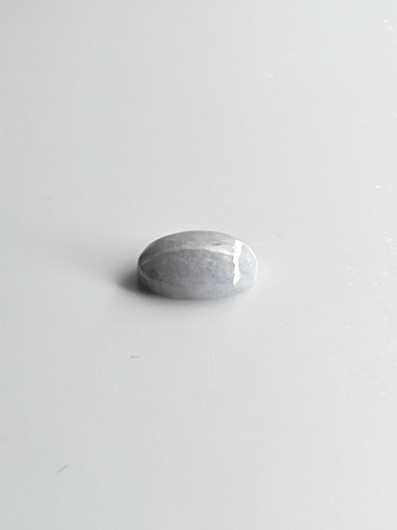 Jade 3,8 ct ovaali