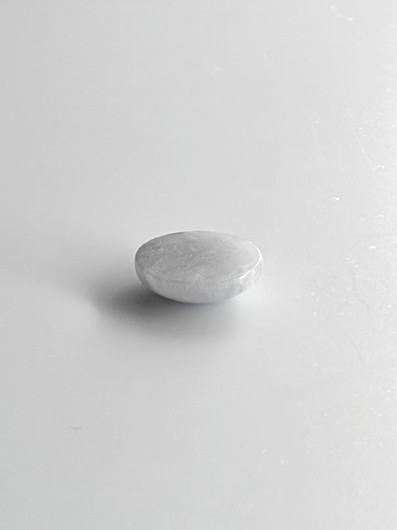 Jade 3,8 ct ovaali