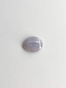 Jade 2,4 ct oval