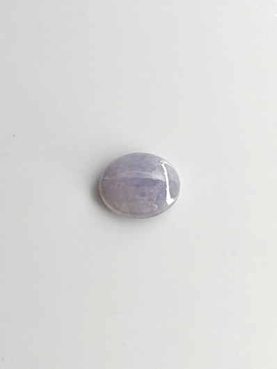 Jade 2,4 ct ovaali