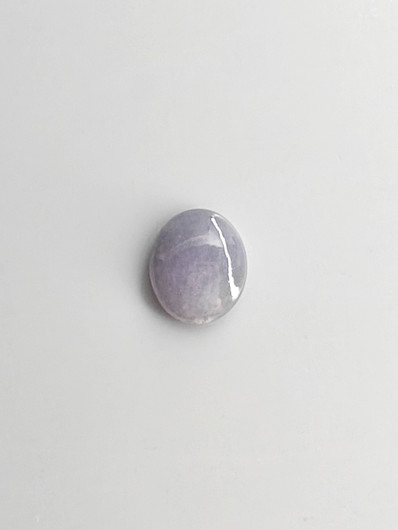 Jade 2,4 ct ovaali