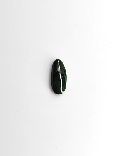 Jade 3,6 ct ovaali