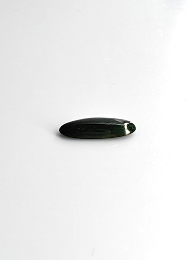 Jade 3,6 ct ovaali
