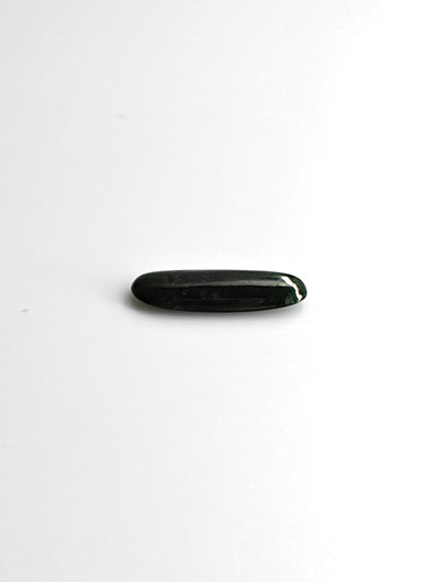 Jade 2,6 ct ovaali