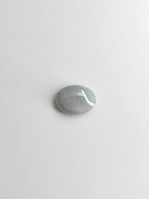 Jade 3,3 ct oval