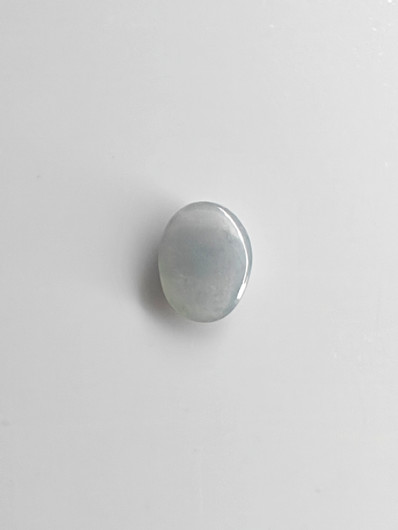 Jade 3,3 ct ovaali