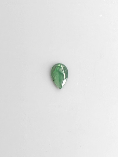 Jade 0,3 ct pisara