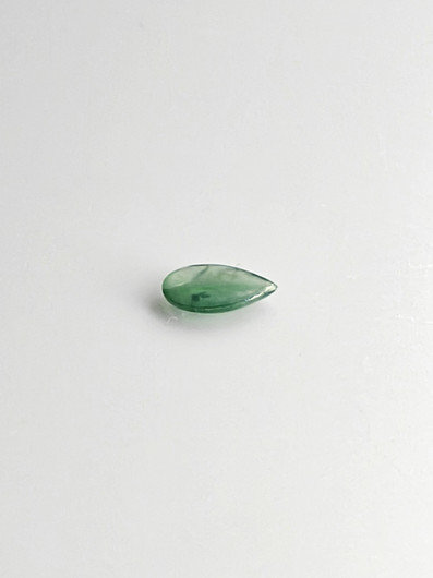 Jade 0,3 ct pisara