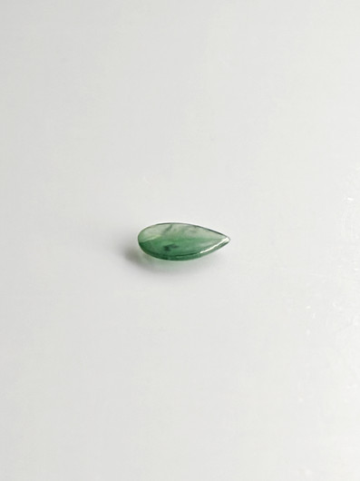Jade 0,3 ct pisara