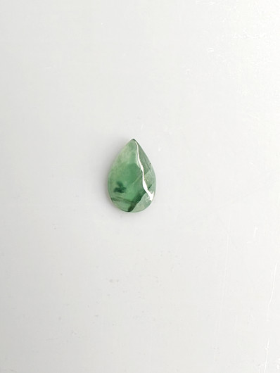 Jade 0,3 ct pisara