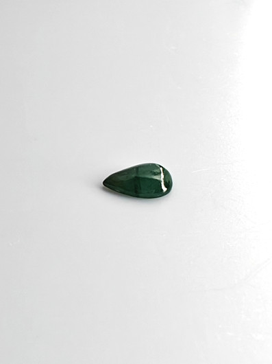 Jade 1,2 ct pisara