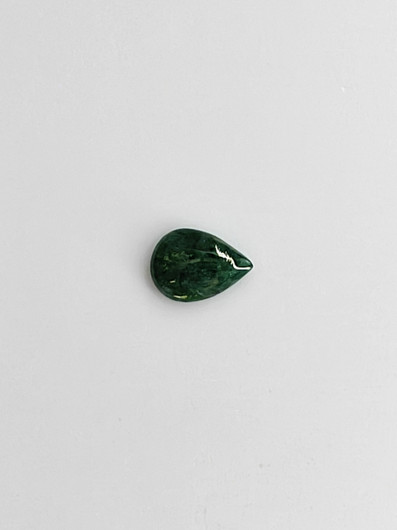 Jade 1,1 ct pisara