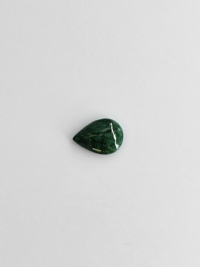 Jade 1,1 ct pisara