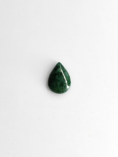 Jade 1,1 ct pisara