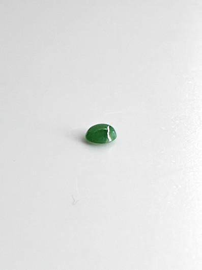 Jade 0,3 ct pyöreä