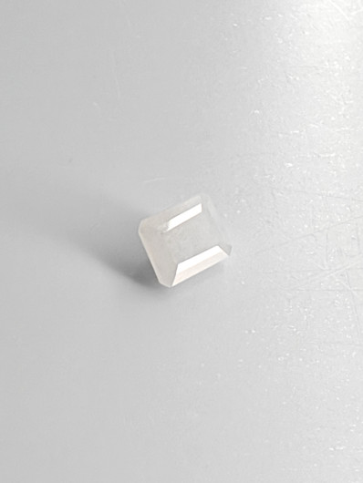 Jade 2,3 ct smaragdi