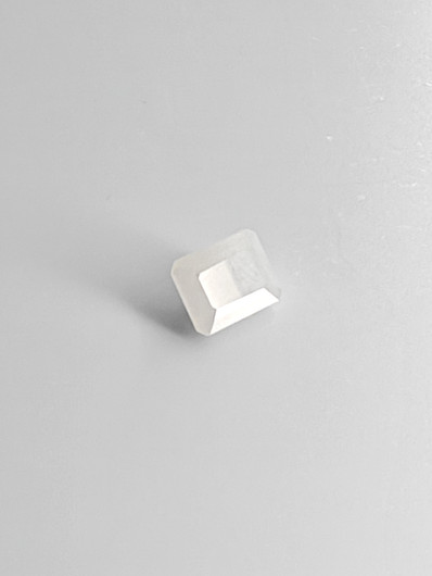 Jade 2,3 ct smaragdi