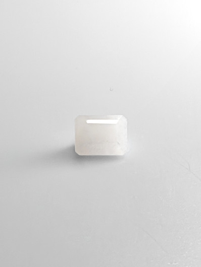 Jade 2,3 ct smaragdi