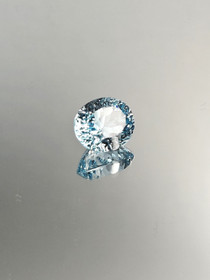 sky blue Topaz 9,1 ct oval 