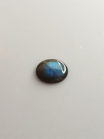 Labradoriitti 1,4 ct ovaali