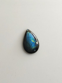 Labradoriitti 5,4 ct pisara