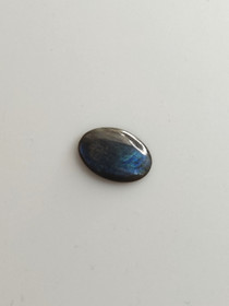 Labradoriitti 1,6 ct ovaali