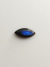 Labradoriitti 1,3 ct markiisi