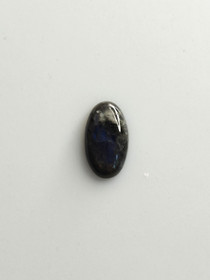 Labradoriitti 1,5 ct ovaali