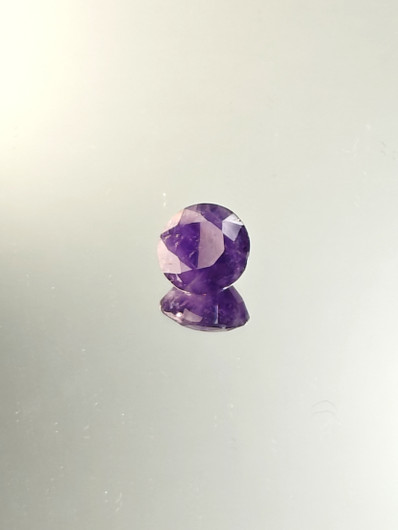 Ametisti 3,9 ct, pyöreä