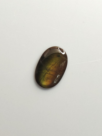 Labradoriitti 18 ct ovaali