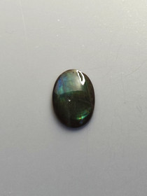 Labradoriitti 11,5 ct ovaali