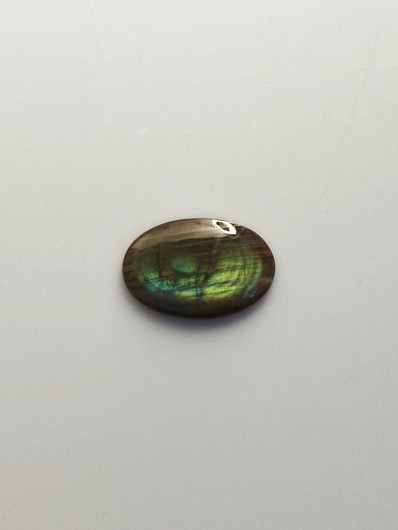 Labradoriitti 11,5 ct ovaali