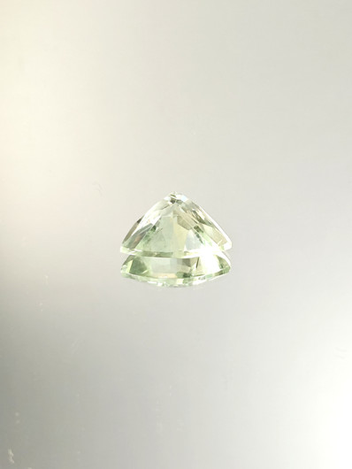 Fluoriitti 9,4 ct, kolmio