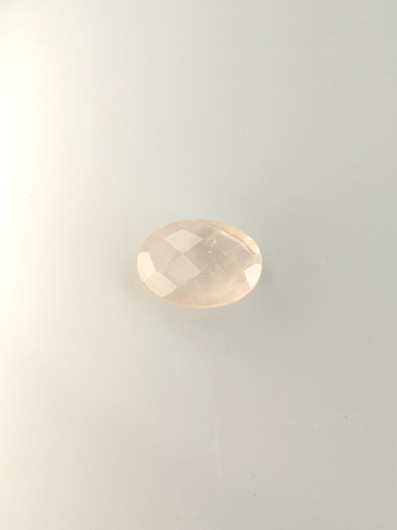 Ruusu Kvartsi 5,3 ct, ovaali shakkihionta