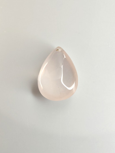 Ruusu Kvartsi 72,4 ct, pisara