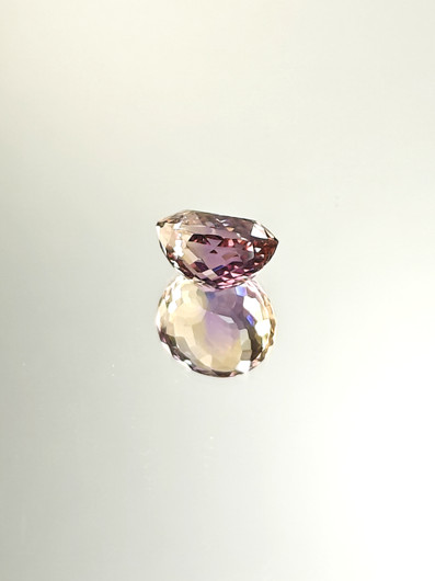 Ametrine multicolour 6,8 ct, oval