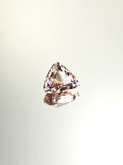 Ametriini monisävyinen 6,9 ct, kolmio