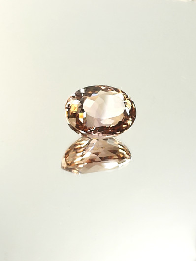 Ametriini monisävyinen 14,1 ct, ovaali