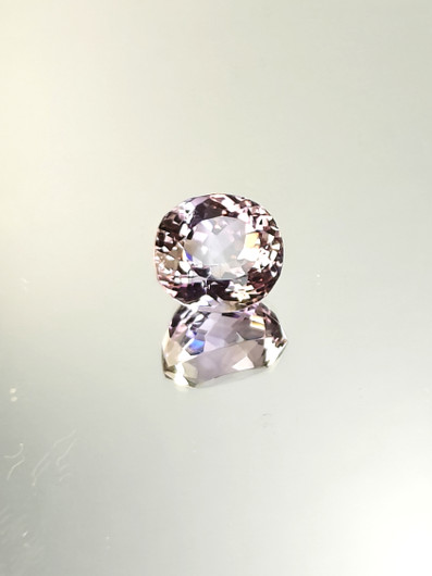 Ametriini monisävyinen 12,4 ct, ovaali