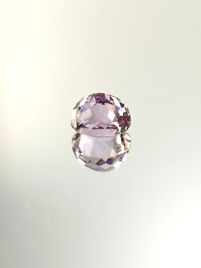 Ametriini monisävyinen 12,4 ct, ovaali
