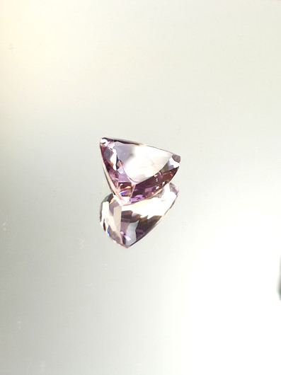 Ametriini monisävyinen 14,6 ct, kolmio