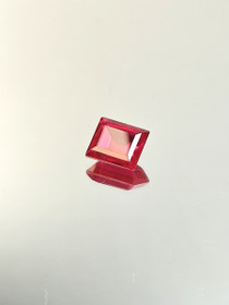 Rubiini (synt.) 4,5 ct suorakaide