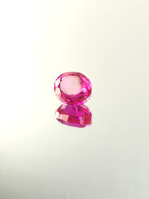 Rubiini (synt.) 6,3 ct ovaali